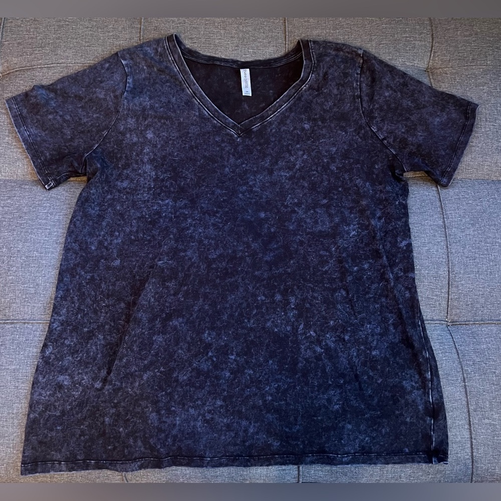 Zenana Outfitters V-Neck Tee Women’s 3X